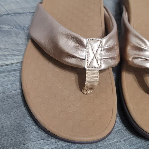 Vionic Women's Melo Leather Toe Post Sandals In Rose Gold Size 9 Elegant - Picture 5 of 11
